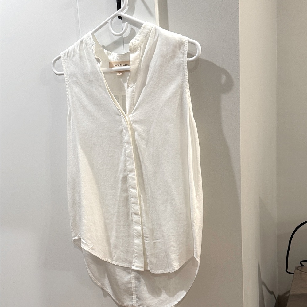Cloth & Stone Cream Sleeveless Blouse